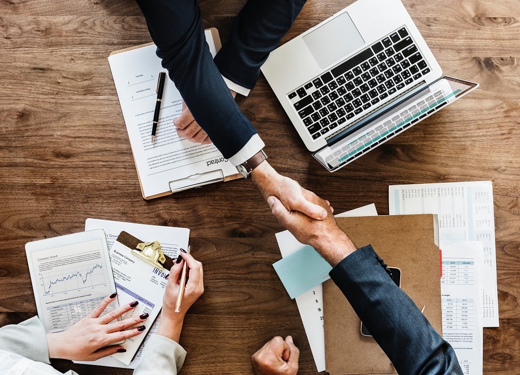 人と企業をつなぐクラウドの場